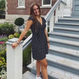 Meet your Posher, Alexia